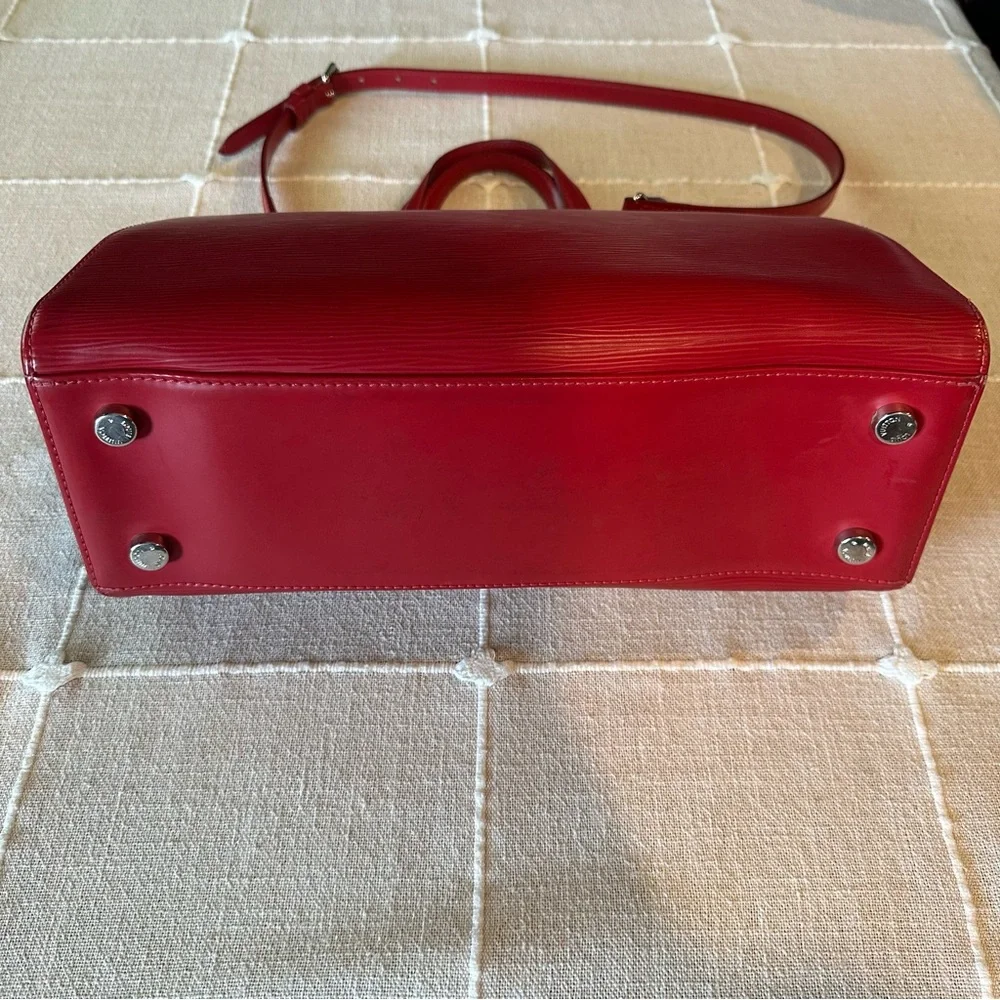 Louis Vuitton | Brea Mm Carmine Red Epi Leather Adjustable Strap Hand Bag